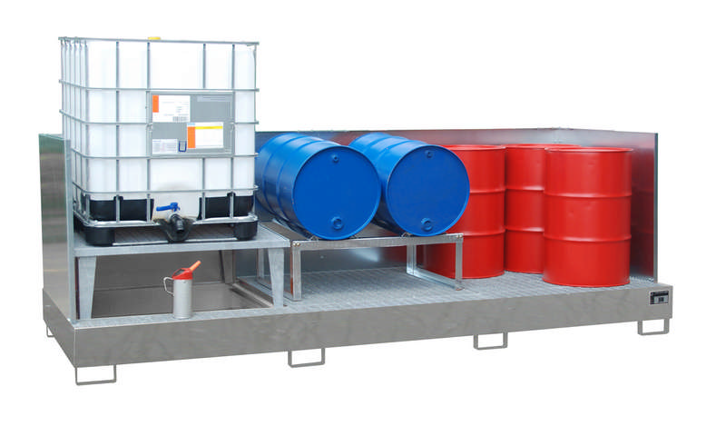 Auffangwanne Typ AWA 31/SW, mit 3-seitiger Spritzschutzwand, mit 1x Abfüllaufsatz & 2x Gitterrost, max. Anzahl 3x1000l-IBC, versch. Farben o. Feuerverzinkt