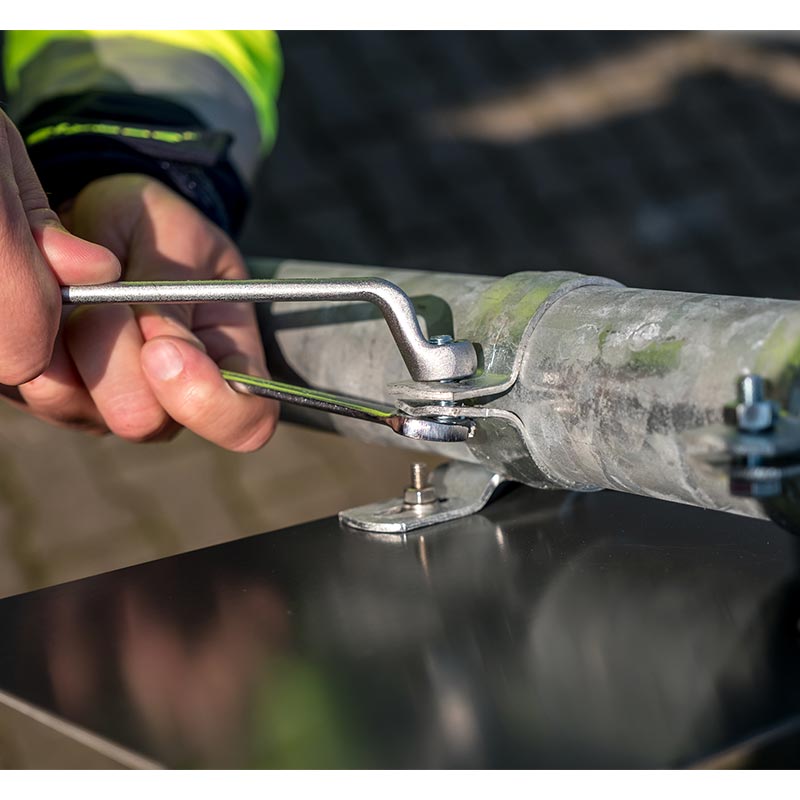 T-Rohrschelle aus Stahl Ø 48, 60 und 76 mm, Lochabstand 70 mm, ein- oder doppelseitig – Bild 3