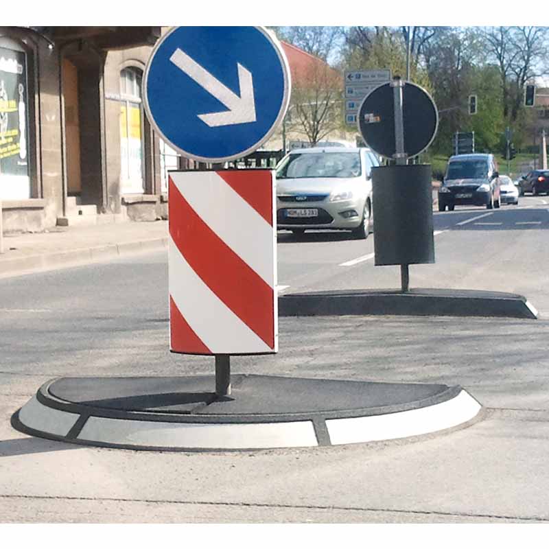 Verkehrsinsel Gamma aus Gummigranulat, 2 Innenteile mit Ø 60 mm Aussparung, 1 Außenring – Bild 4